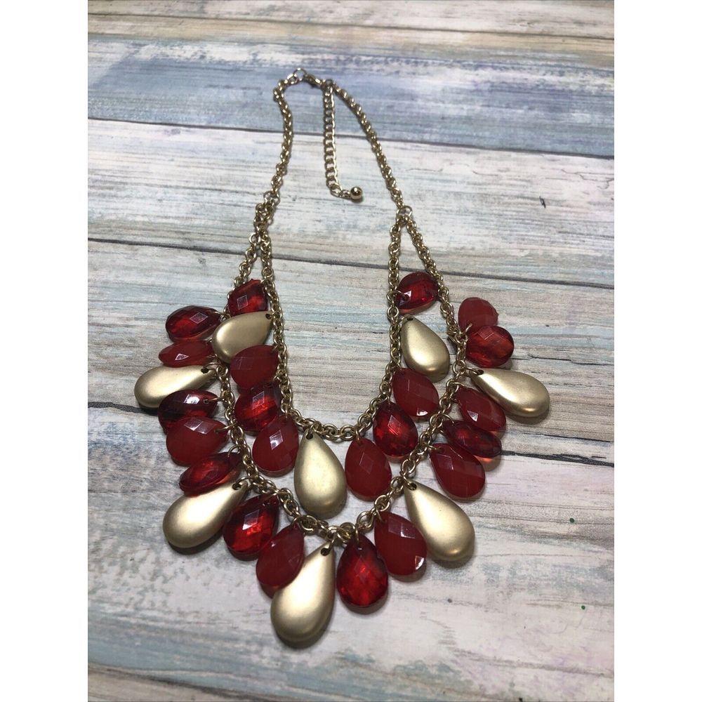 Red‎ Gold Acrylic Teardrop Gold Tone Chain Necklace 18" NWOT  Lobster Clasp